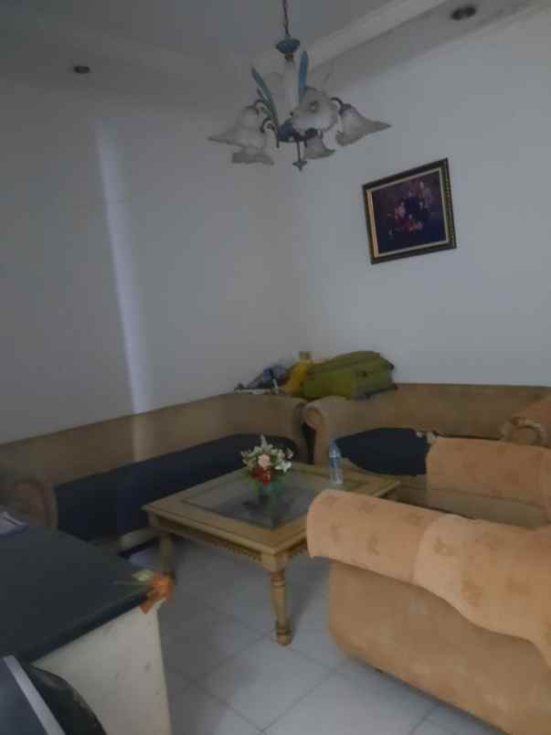 rumah manyar kertoadi strategis garasi 1 carport 1
