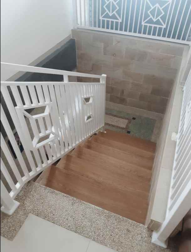 rumah meruyung limo depok