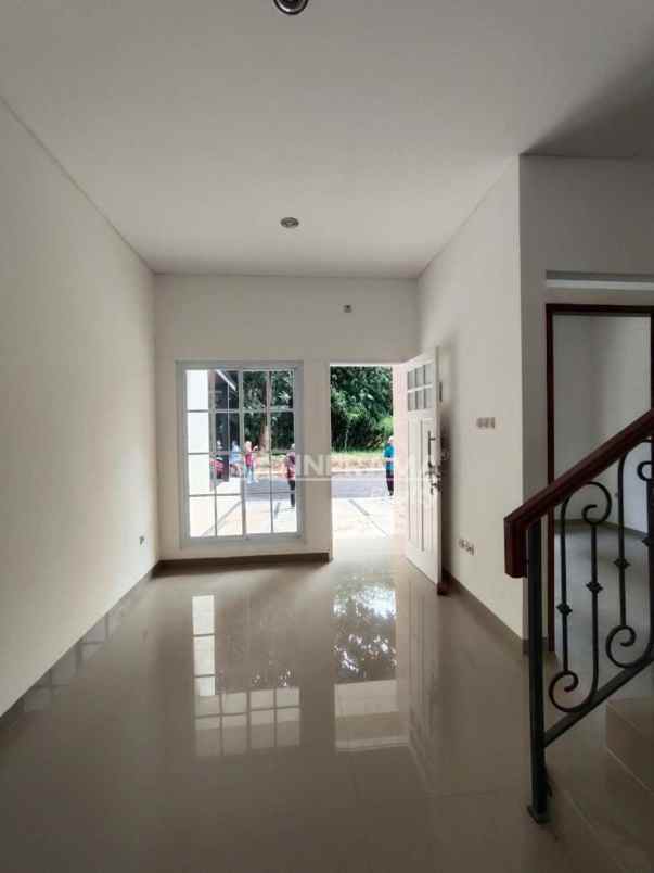 rumah minimalis 2 lantai di sentul bogor
