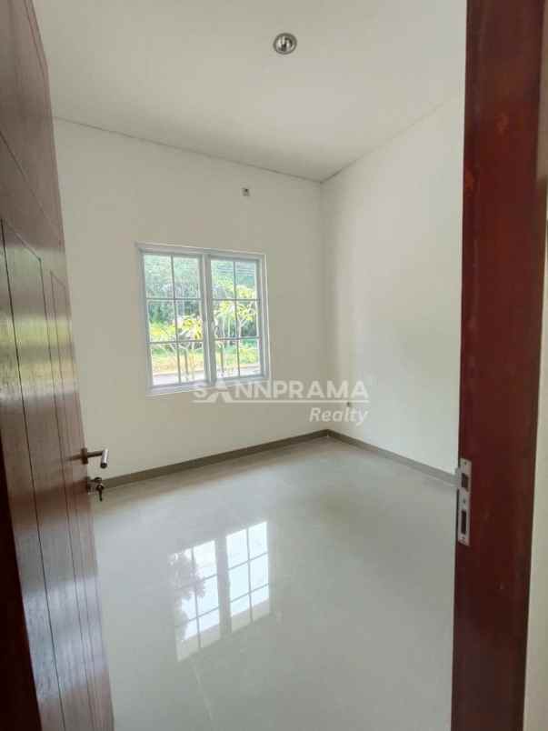 rumah minimalis 2 lantai di sentul bogor