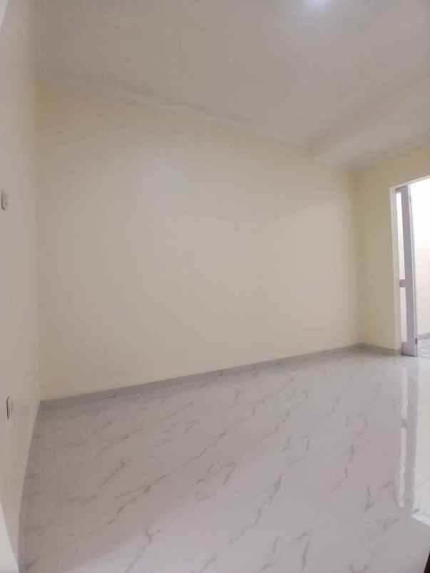 rumah minimalis cantik di perumnas beji depok utara