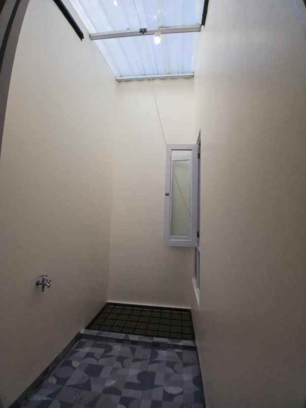 rumah minimalis cantik di perumnas beji depok utara