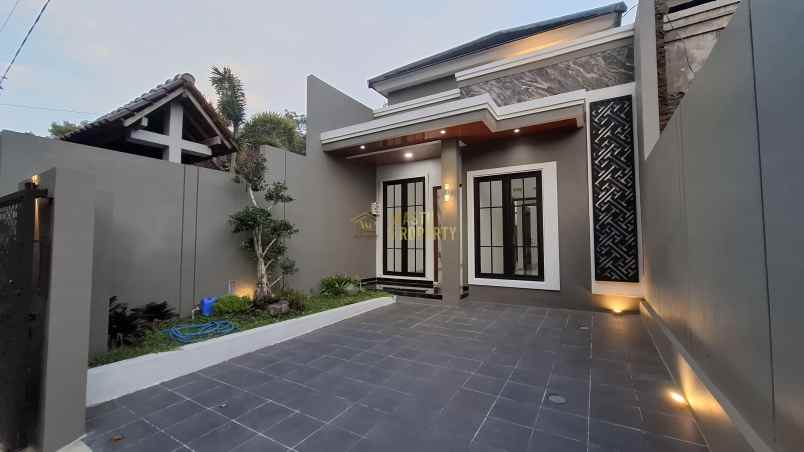 rumah minimalis siap huni 8 menit ke kampus uii jogja