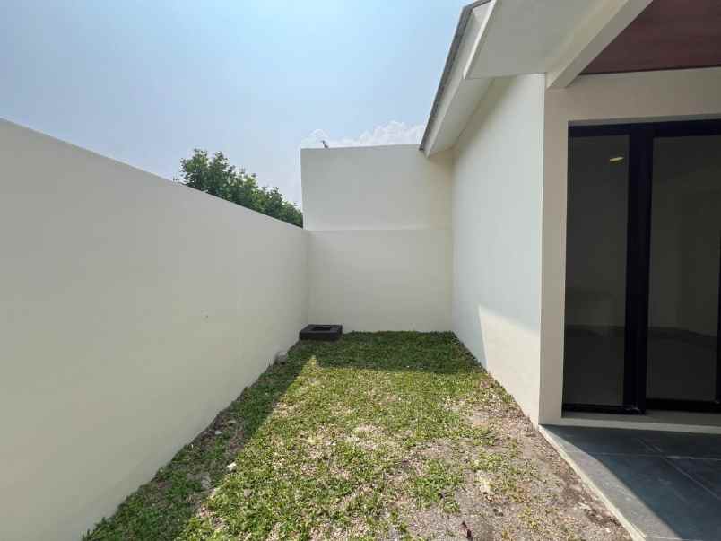 rumah modern 1 lantai di aranya park kaliurang