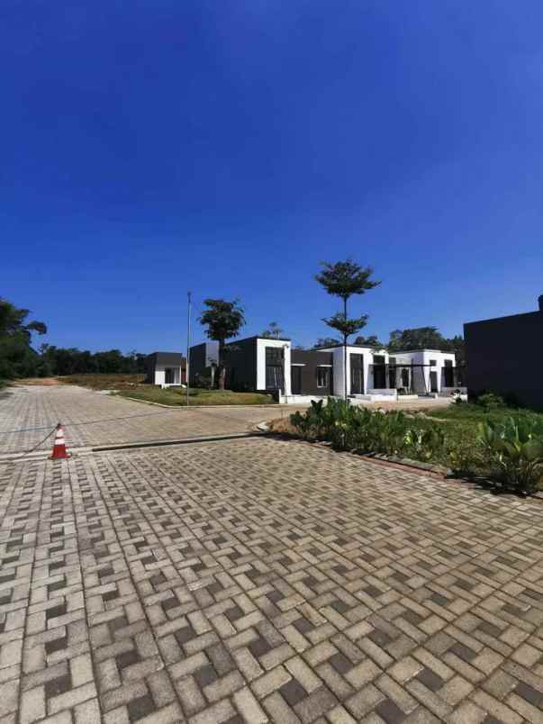rumah modern lokasi perumahan kedungrejo pakis malang