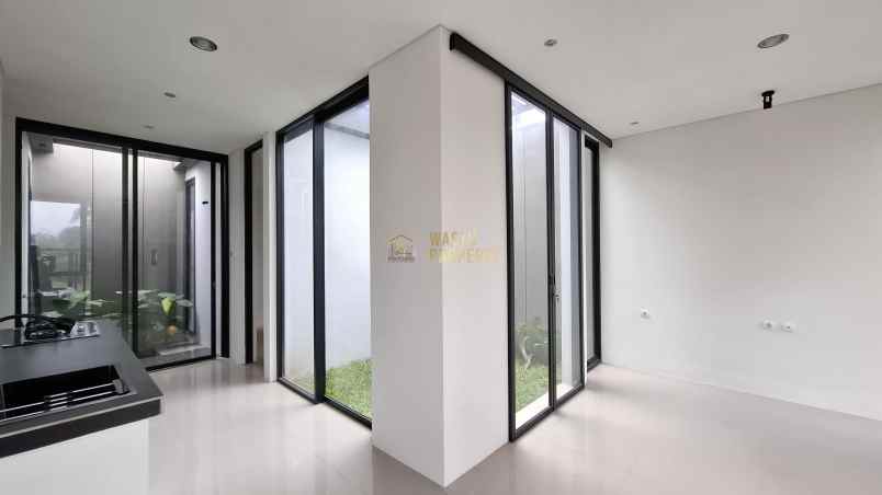 rumah modern minimalis siap huni di jakal km 11