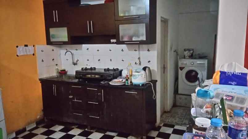 rumah murah 1 5 lantai di pondok bambu jakarta timur