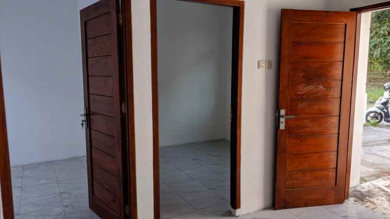 rumah murah 300 jutaan di dekat exit tol pram