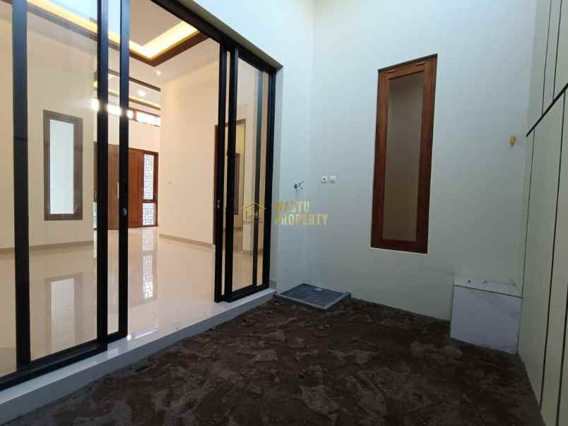 rumah murah 500 meter dari pasar cebongan siap huni