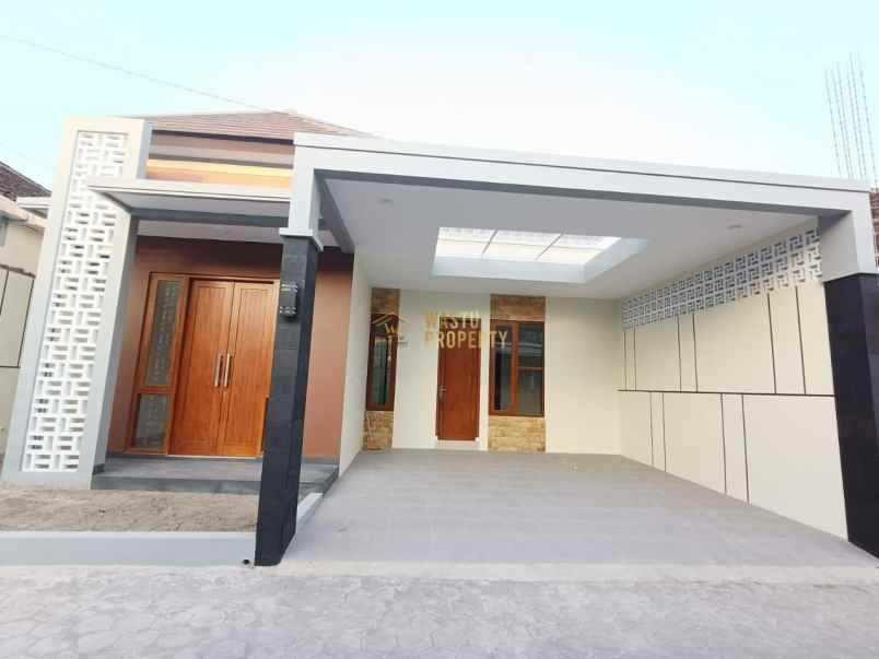 rumah murah 500 meter dari pasar cebongan siap huni