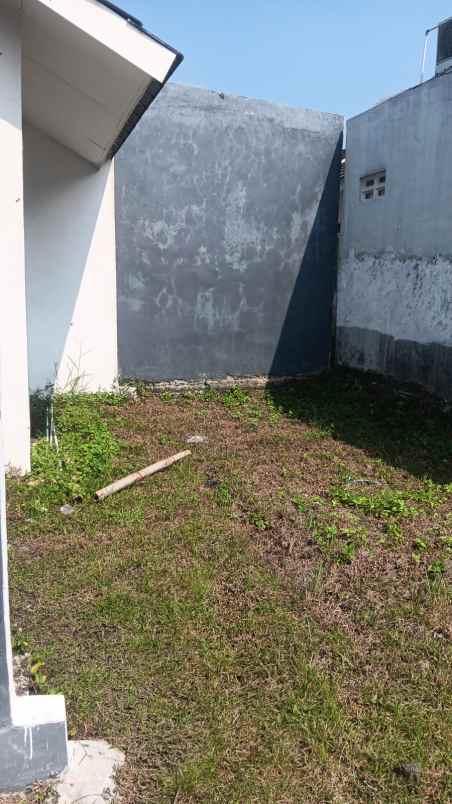 rumah murah dan luas dekat stasiun kereta