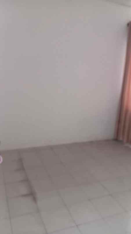 rumah murah dan luas dekat stasiun kereta