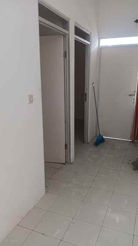 rumah murah dan luas dekat stasiun kereta