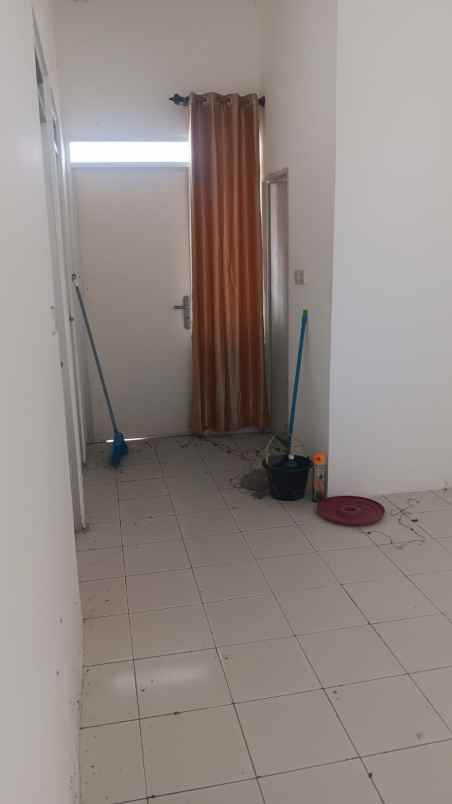 rumah murah dan luas dekat stasiun kereta