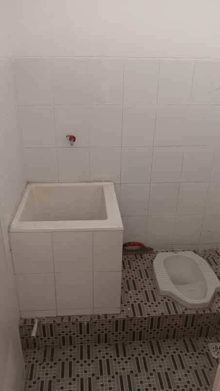 rumah murah dan luas dekat stasiun kereta