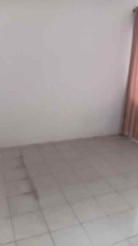 rumah murah dan luas dekat stasiun kereta