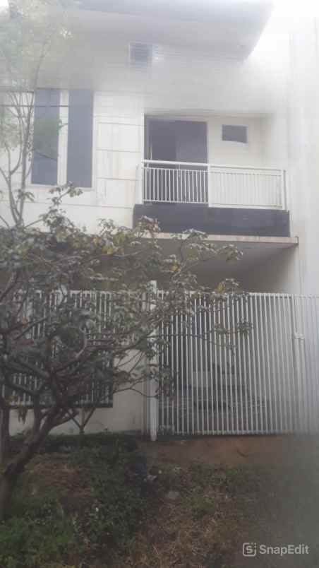 rumah new dukuh kupang 2 lantai siap huni surabaya