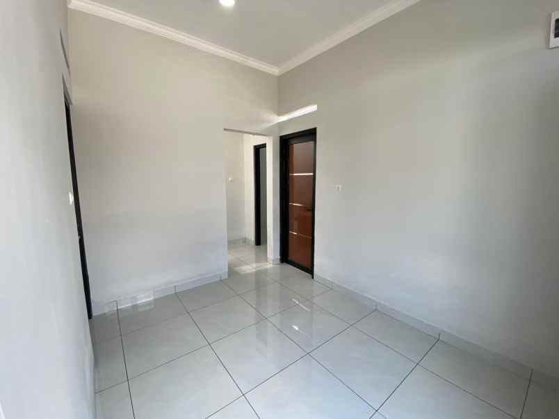 rumah nyaman di cigugur ciwaruga bandung