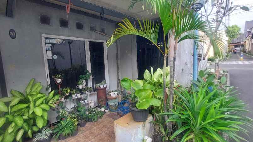 rumah perumnas banyumanik semarang