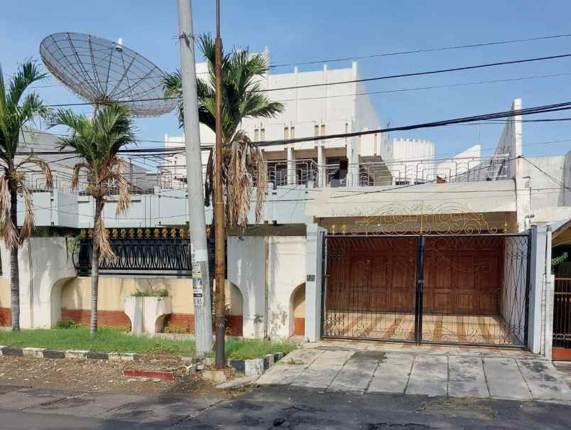 rumah pinggir jl raya dharmahusada 2 lantai shm