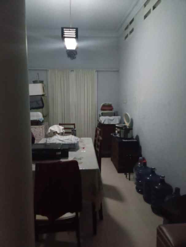 rumah second 2 pantai terawat di harjamukti depok