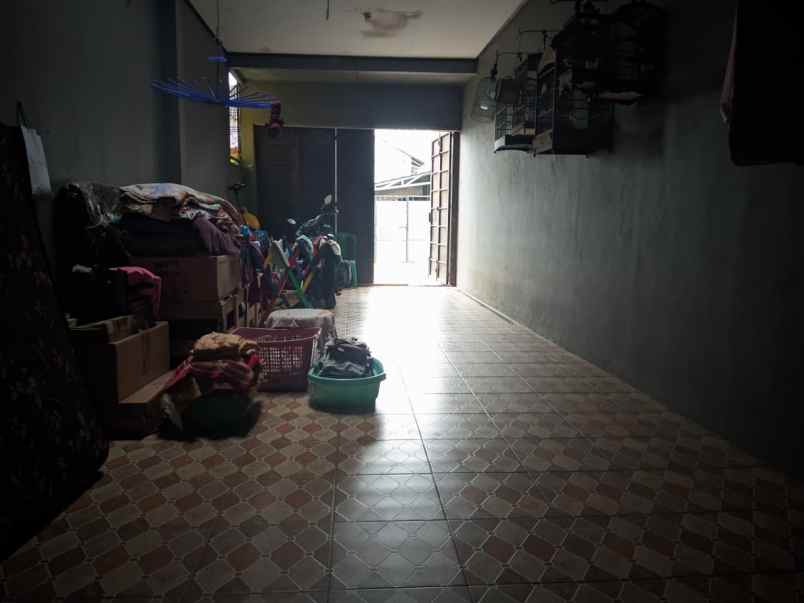 rumah second 3 lantai murah siap huni dicipayung depok