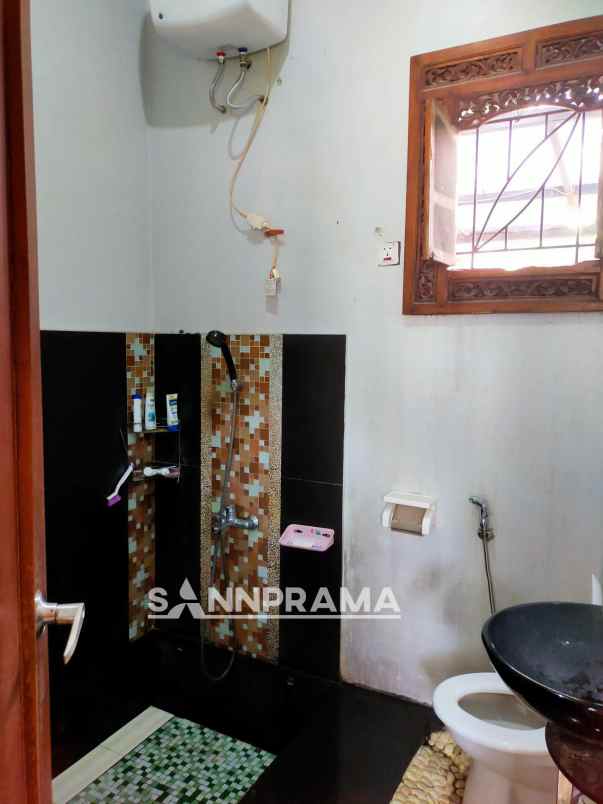 rumah second dekat tol brigif