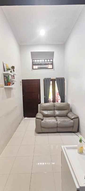 rumah second siap huni perum puri depok mas