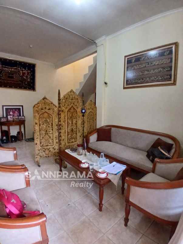 rumah second terawat strategis di mampang depok iml