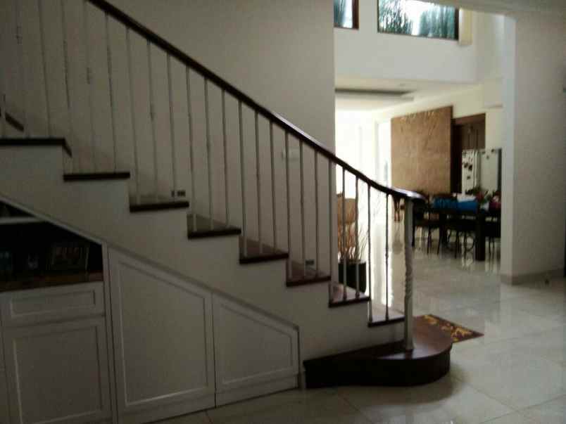 rumah setrasari setramurni