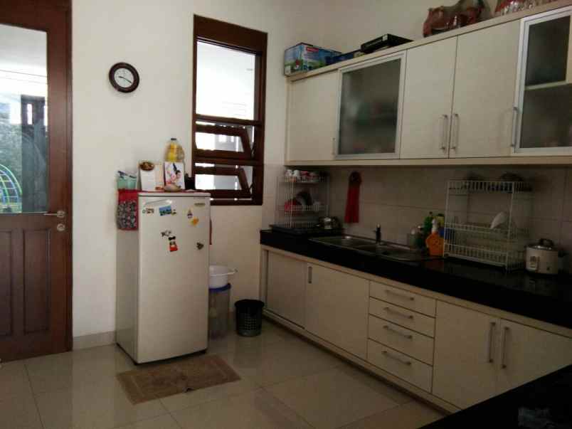 rumah setrasari setramurni