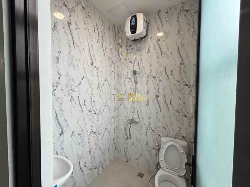 rumah siap huni 2 lantai lokasi favorit utara jogja