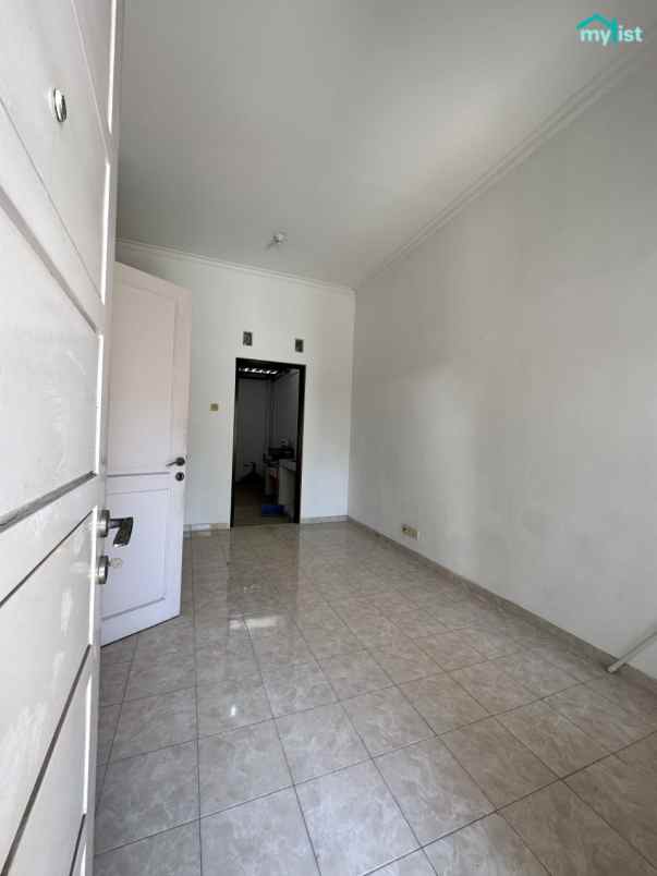 rumah siap huni dalam cluster purimas kosongan terawat