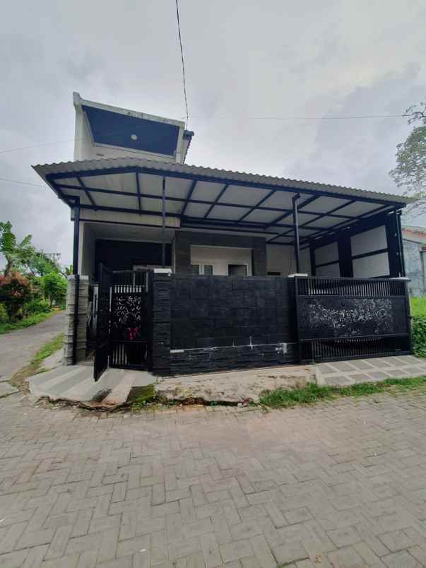 Rumah Siap Huni Konsep Mewah Modern Di Kota Malang