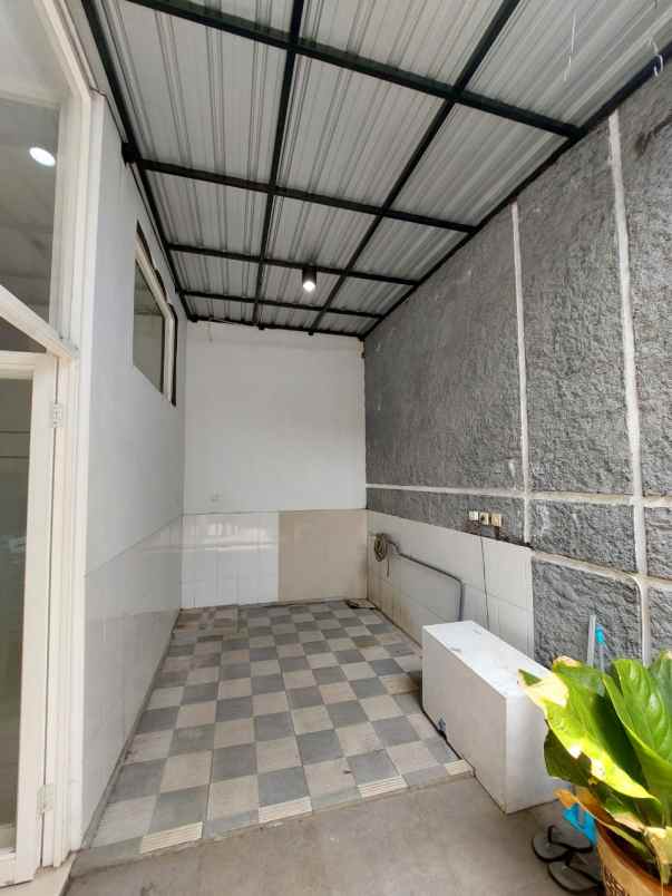 rumah siap huni lokasi di pandanwangi malang