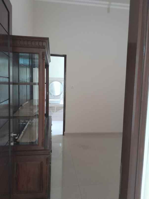 rumah siap huni lokasi di villa puncak tidar