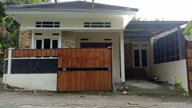 rumah siap huni murah akses 7 menit ke kampus umy