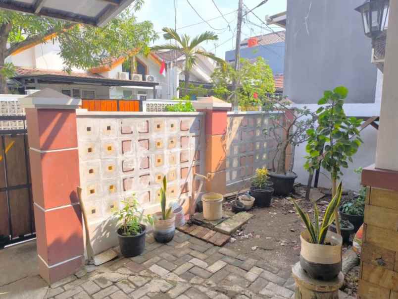 rumah siap huni perumahan permata harapan baru bekasi