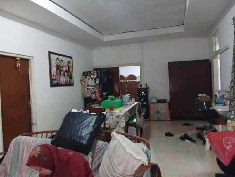 rumah strategis gegerkalong 6 kt cocok kost shm nego