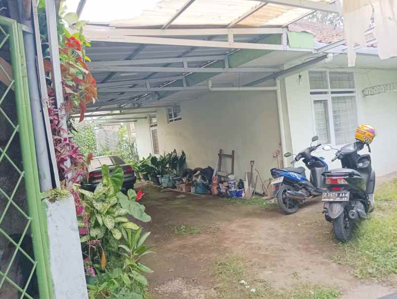 rumah strategis gegerkalong 6 kt cocok kost shm nego