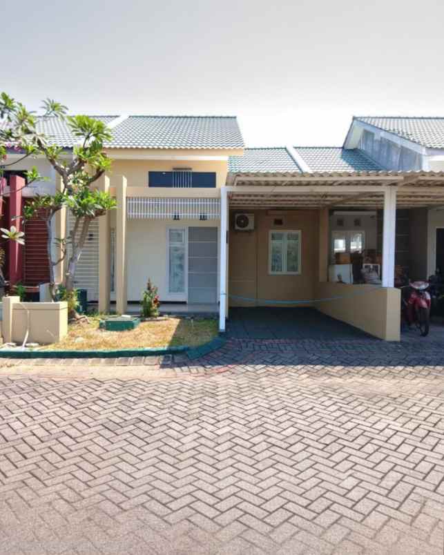 rumah sukolilo dian regency strategis