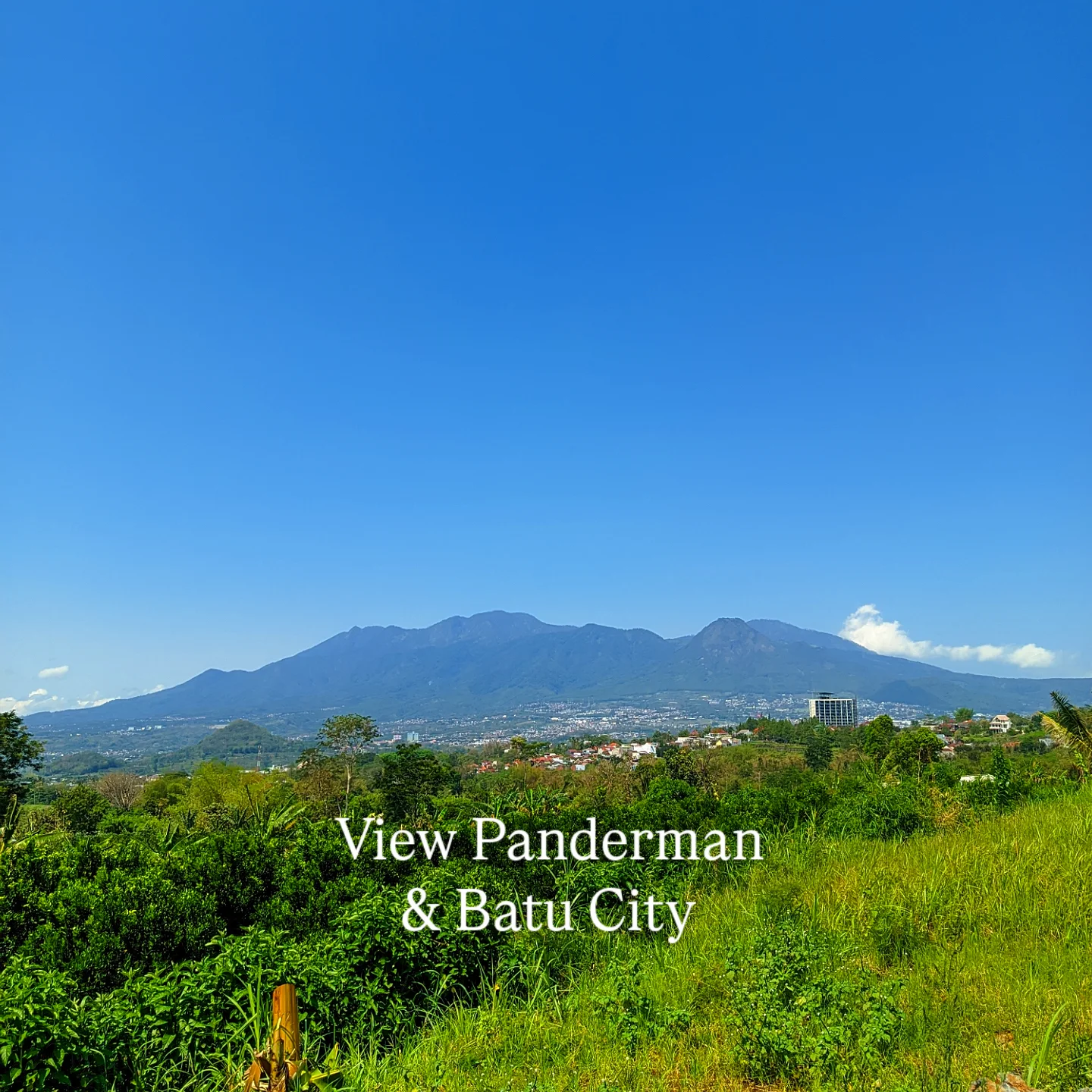 rumah vila 2 lantai dekat kota batu di karangploso