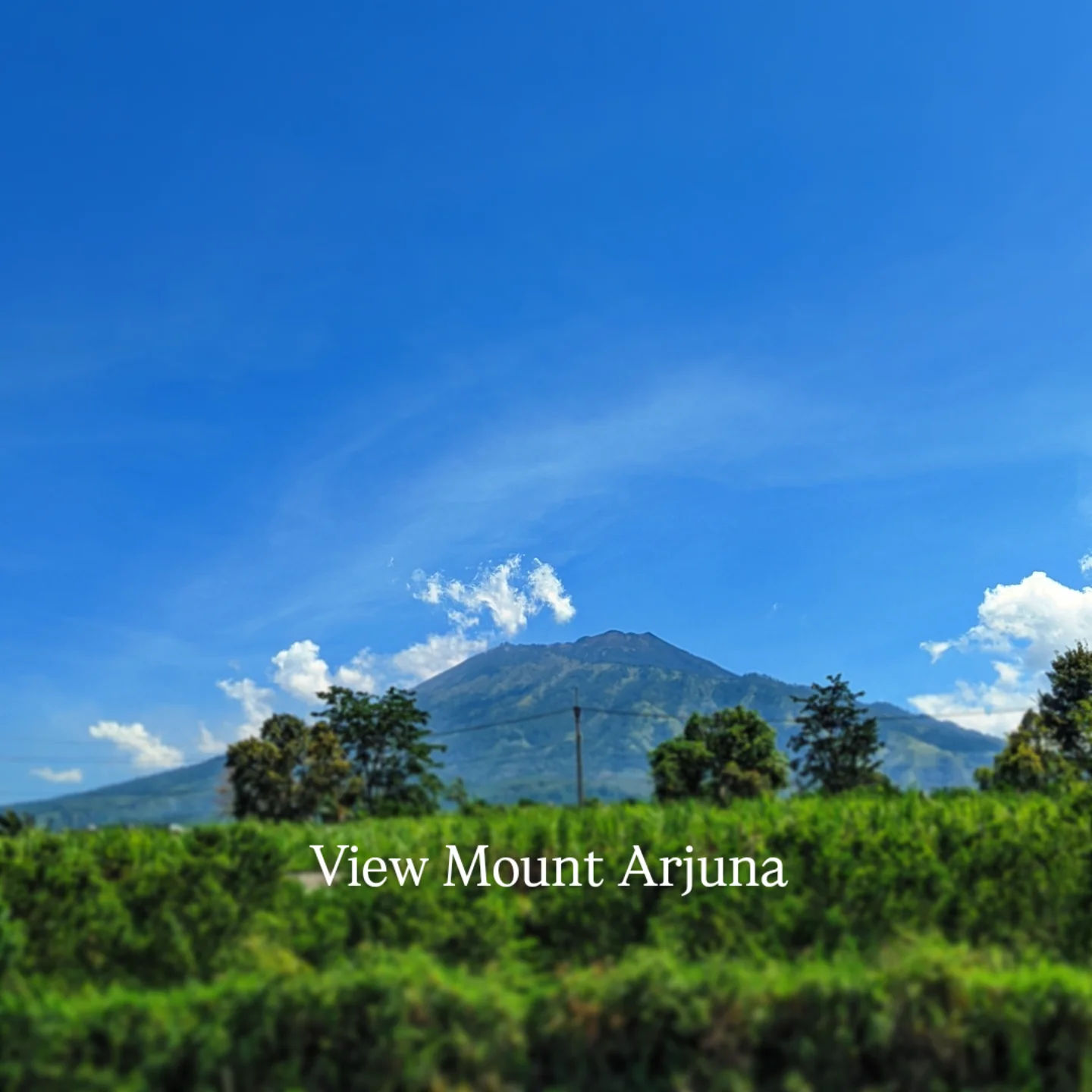rumah vila 2 lantai dekat kota batu di karangploso