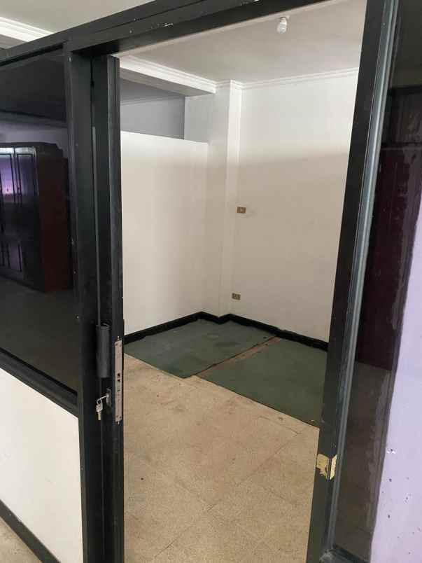 sewa ruko di cikini menteng jakarta pusat