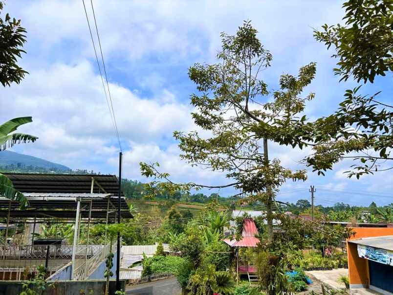 tanah datar utara pasar kemuning karanganyar