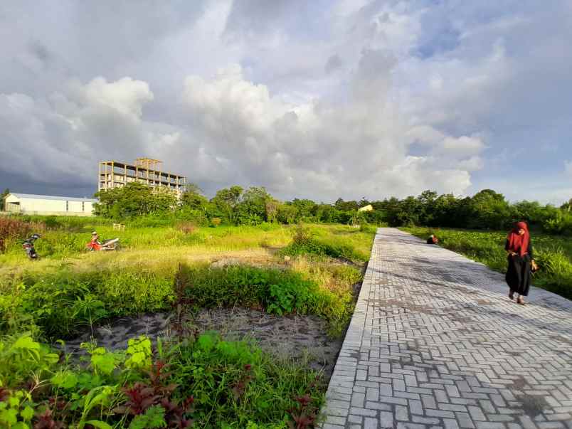 tanah dekat jl kabupaten di trihanggo gamping