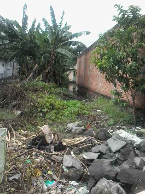 tanah jalan urang agung