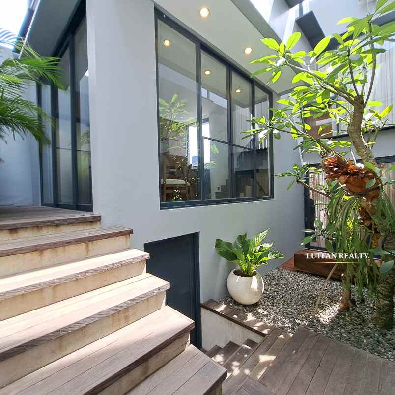 townhouse jati padang dekat area cbd simatupang