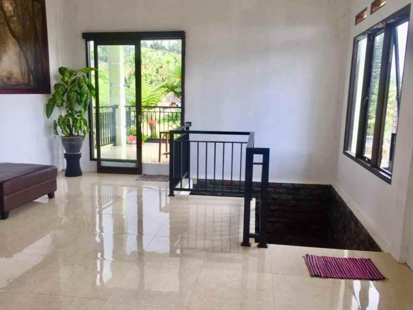 villa batulayang cisarua bogor