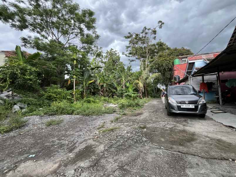 500 jt an tanah pugeran maguwo dalam ringroad